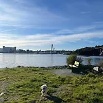 Lovely In Maritime Surroundings Near 아파트 스타방에르